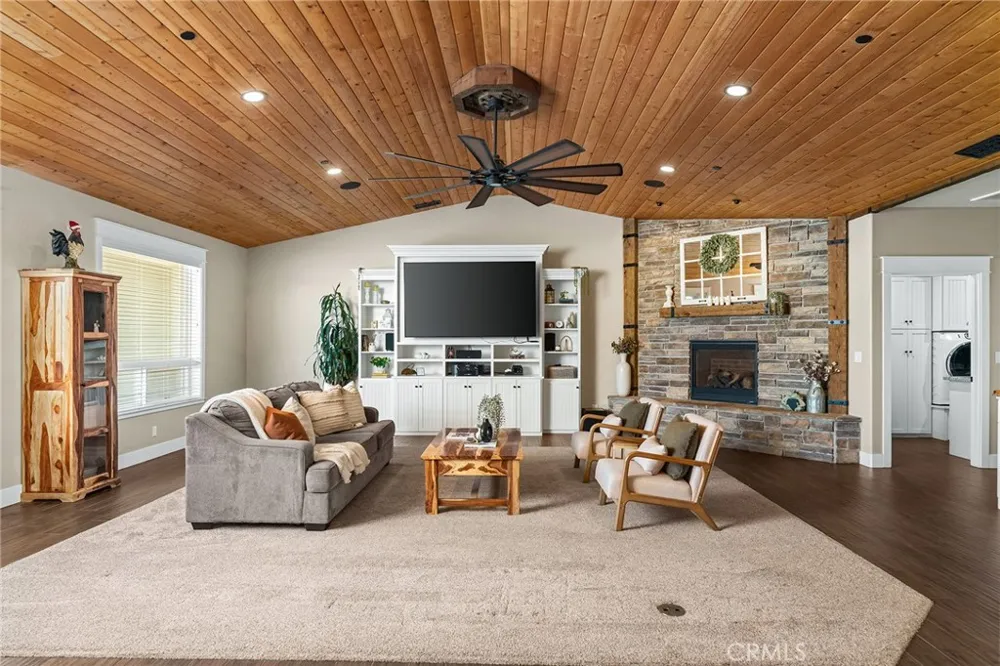 5402 Hickory Way Paradise, CA 95969