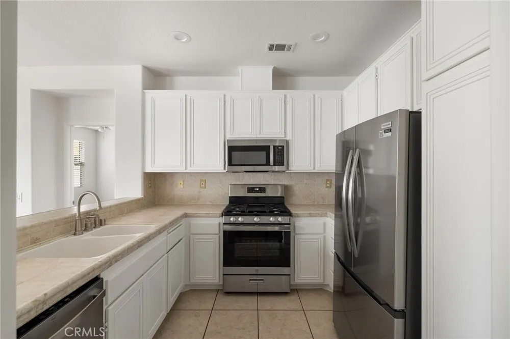 60 Seacountry Lane Rancho Santa Margarita, CA 92688