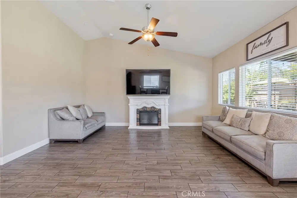 757 Strada Street Lemoore, CA 93245