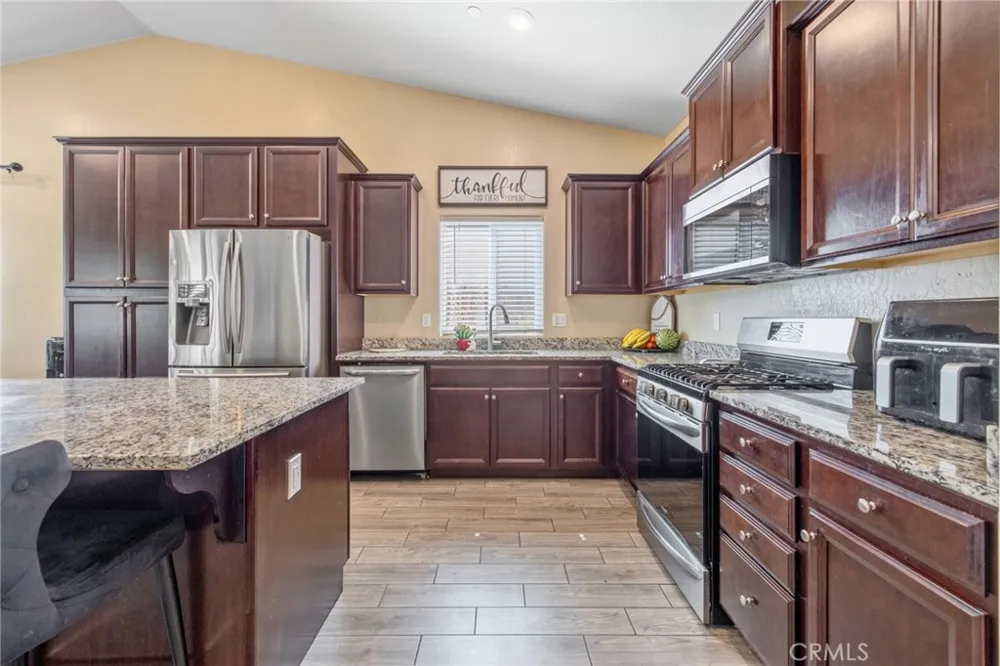 757 Strada Street Lemoore, CA 93245