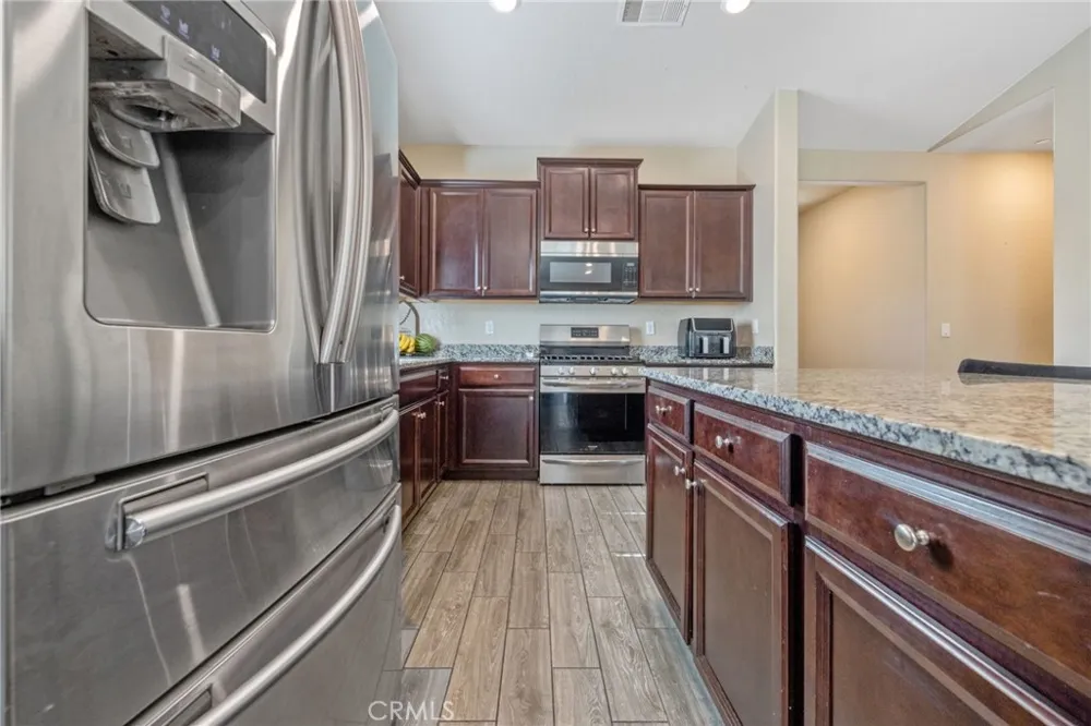 757 Strada Street Lemoore, CA 93245