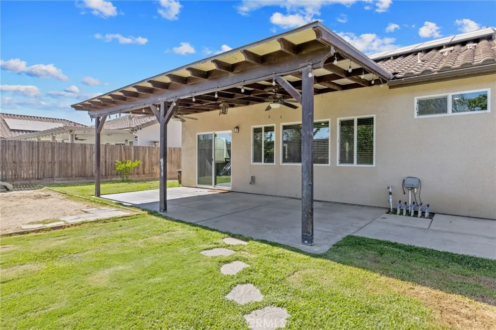 757 Strada Street Lemoore, CA 93245