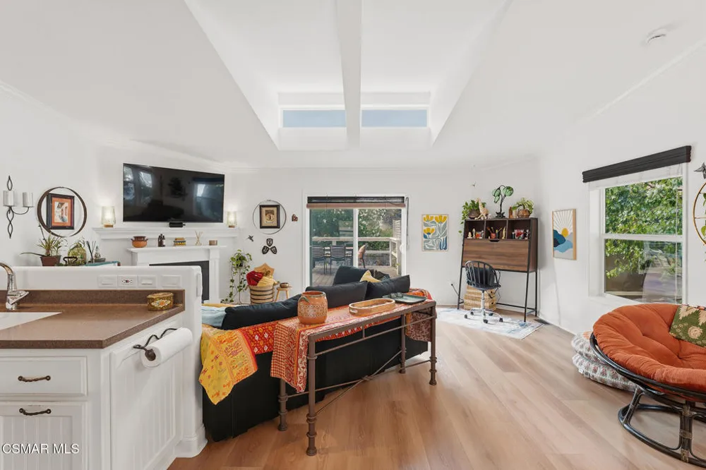 39 Nottingham Road Westlake Village, CA 91361