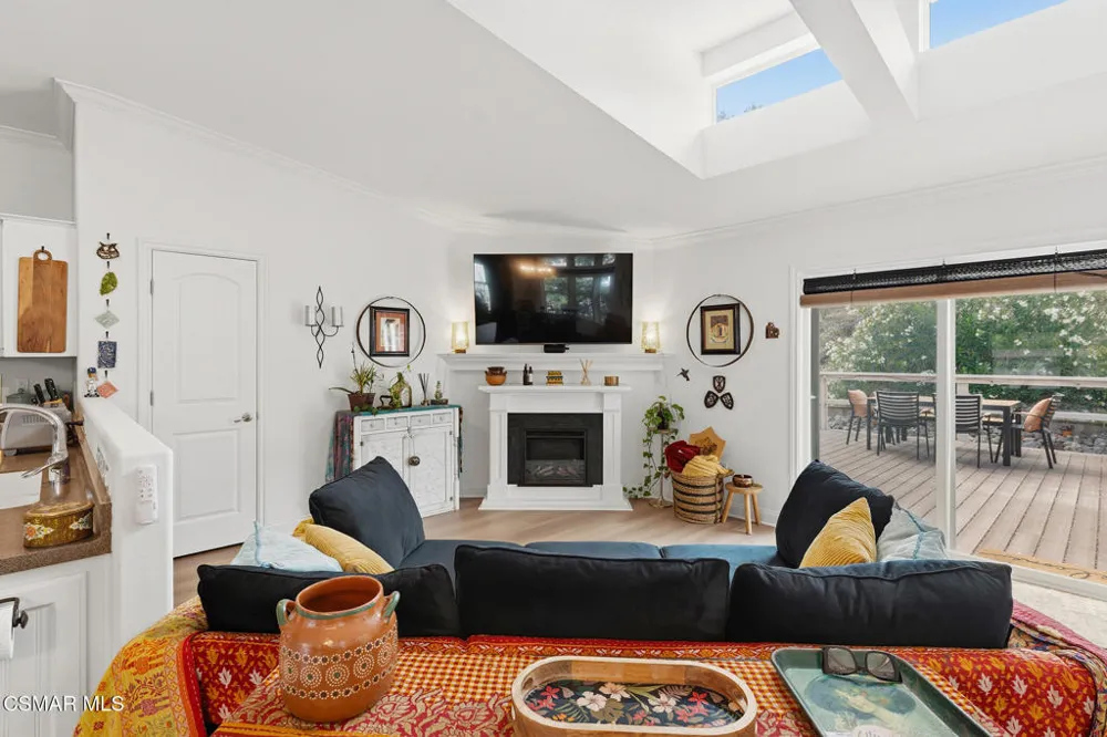 39 Nottingham Road Westlake Village, CA 91361
