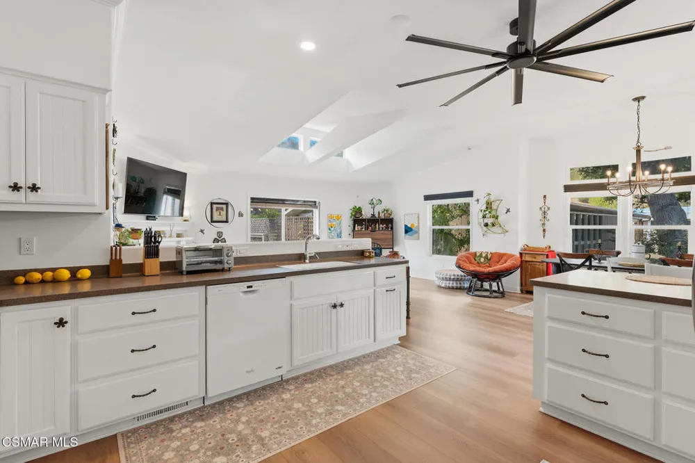 39 Nottingham Road Westlake Village, CA 91361