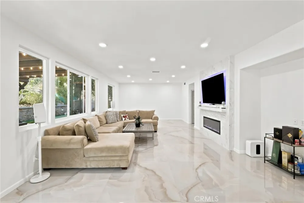 40301 Nido Court Palmdale, CA 93551