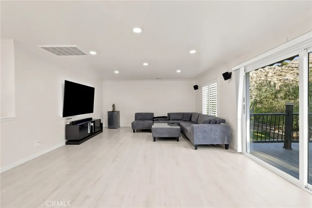 40301 Nido Court Palmdale, CA 93551
