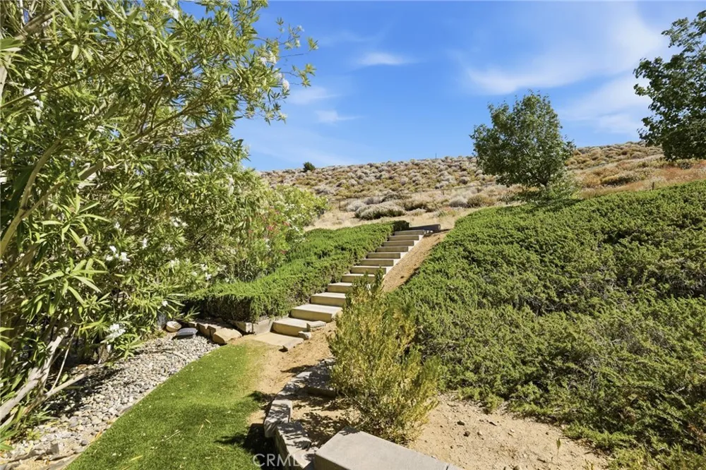 40301 Nido Court Palmdale, CA 93551