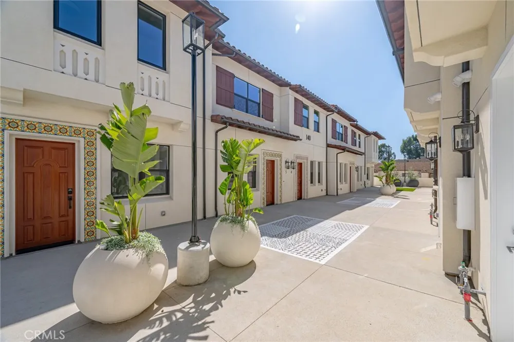 170 New Ave #2 Monterey Park, CA 91755