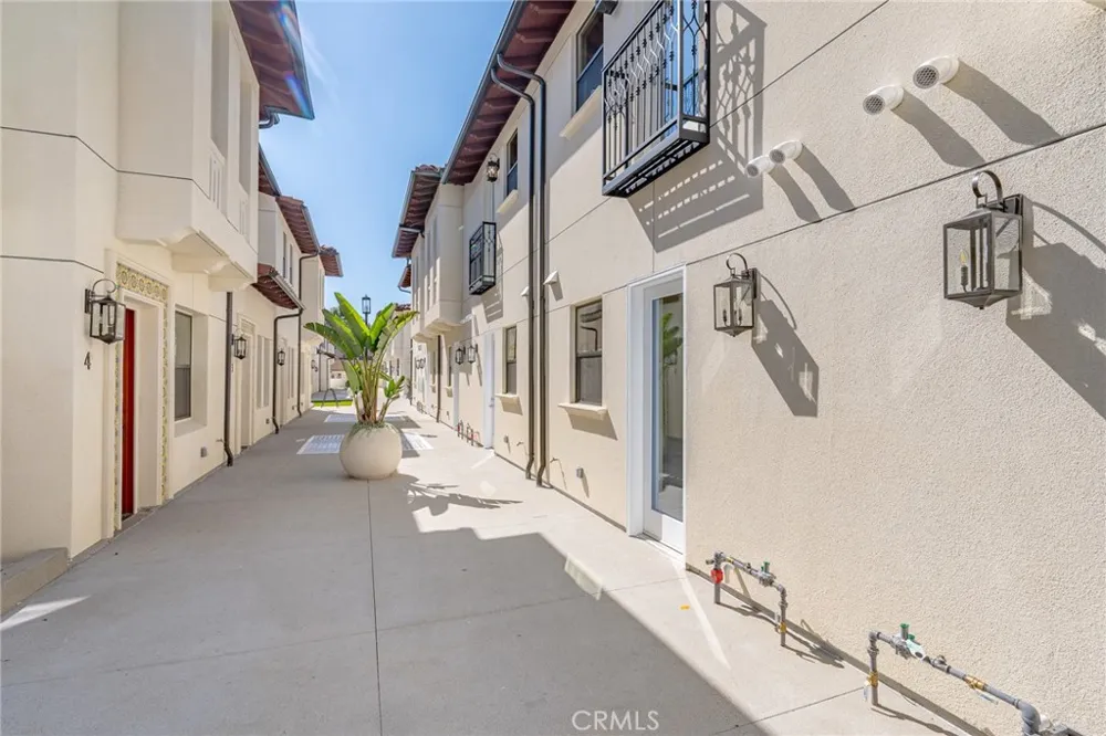 170 New Ave #2 Monterey Park, CA 91755