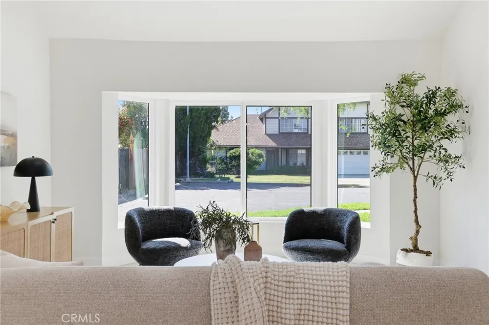 10526 Balcom St Granada Hills, CA 91344