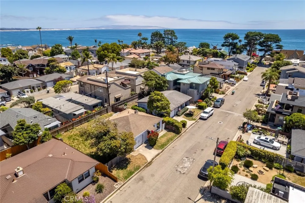 351 Esparto Pismo Beach, CA 93449