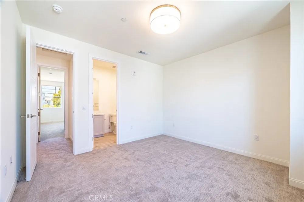 160 New Ave #4 Monterey Park, CA 91755