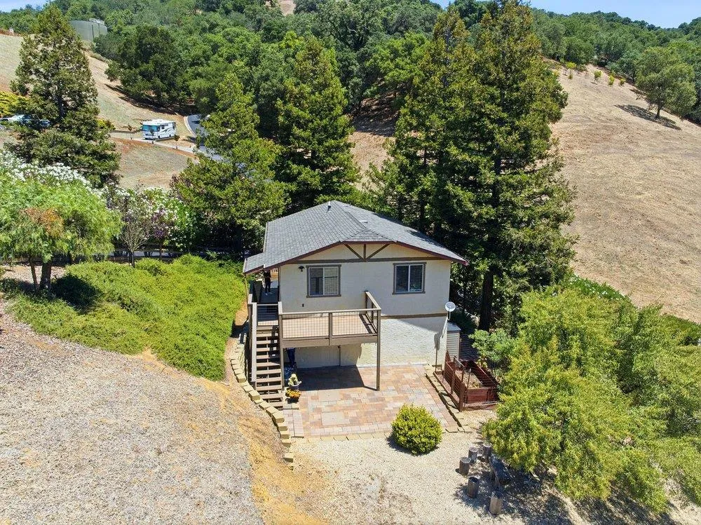 17975 Deer Run Court Morgan Hill, CA 95037