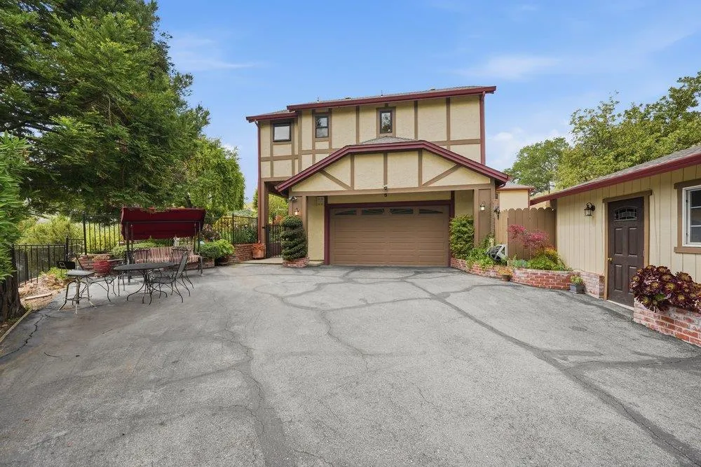17975 Deer Run Court Morgan Hill, CA 95037