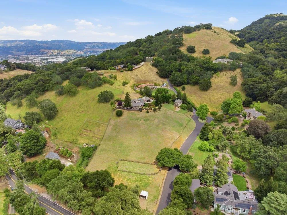 17975 Deer Run Court Morgan Hill, CA 95037