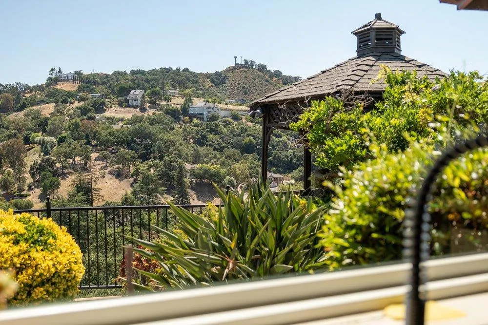 17975 Deer Run Court Morgan Hill, CA 95037