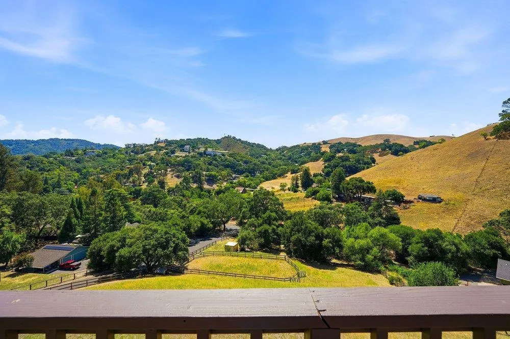 17975 Deer Run Court Morgan Hill, CA 95037