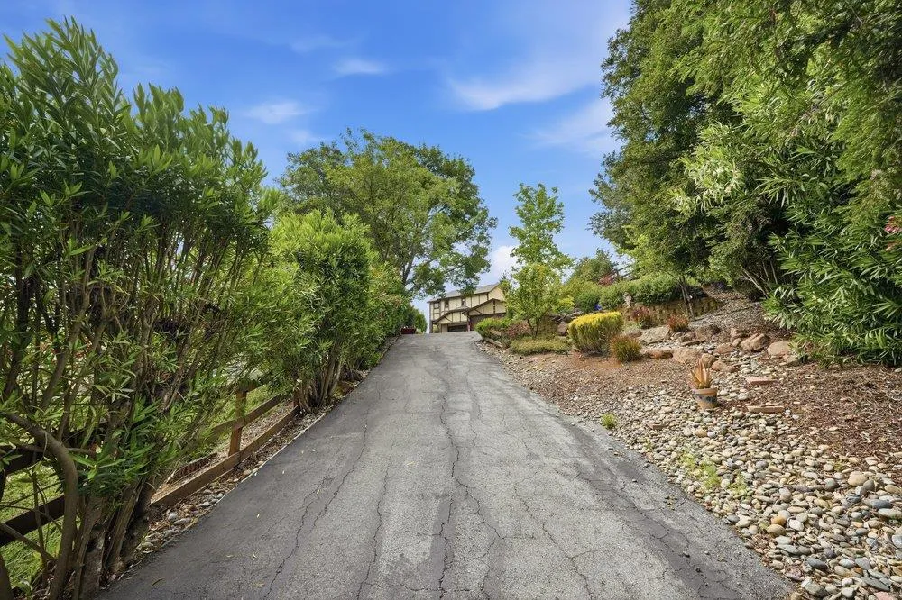 17975 Deer Run Court Morgan Hill, CA 95037
