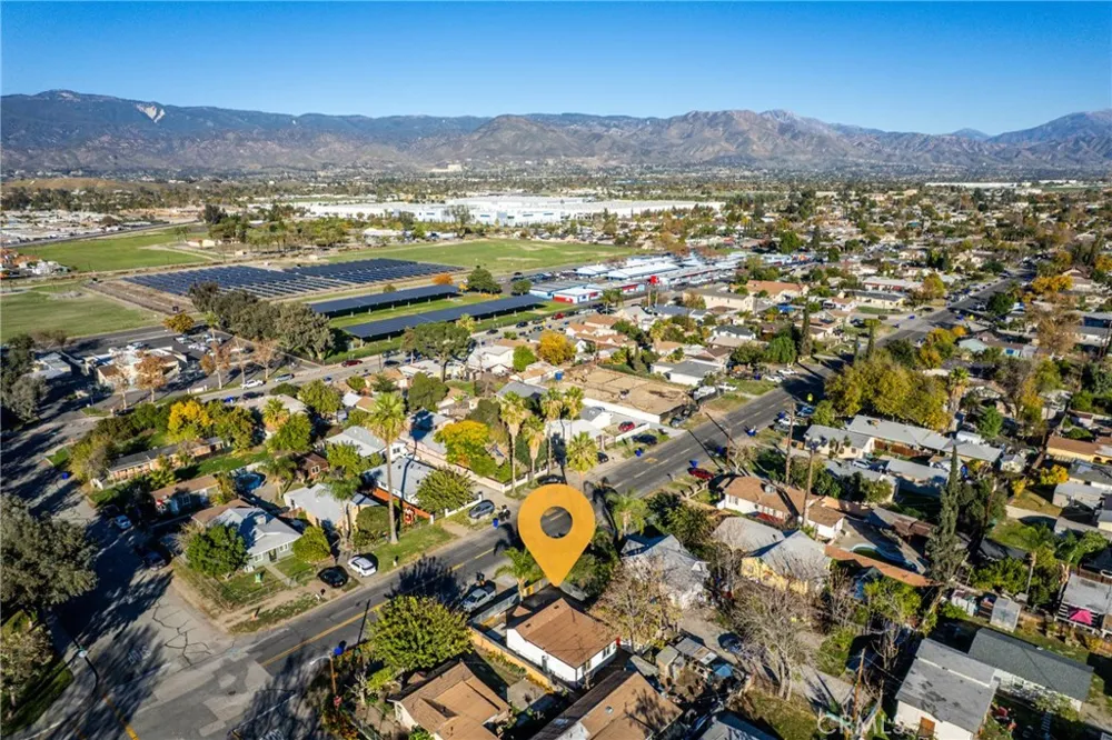 24511 4th San Bernardino, CA 92410
