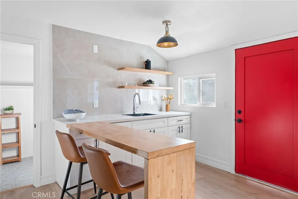 24511 4th San Bernardino, CA 92410