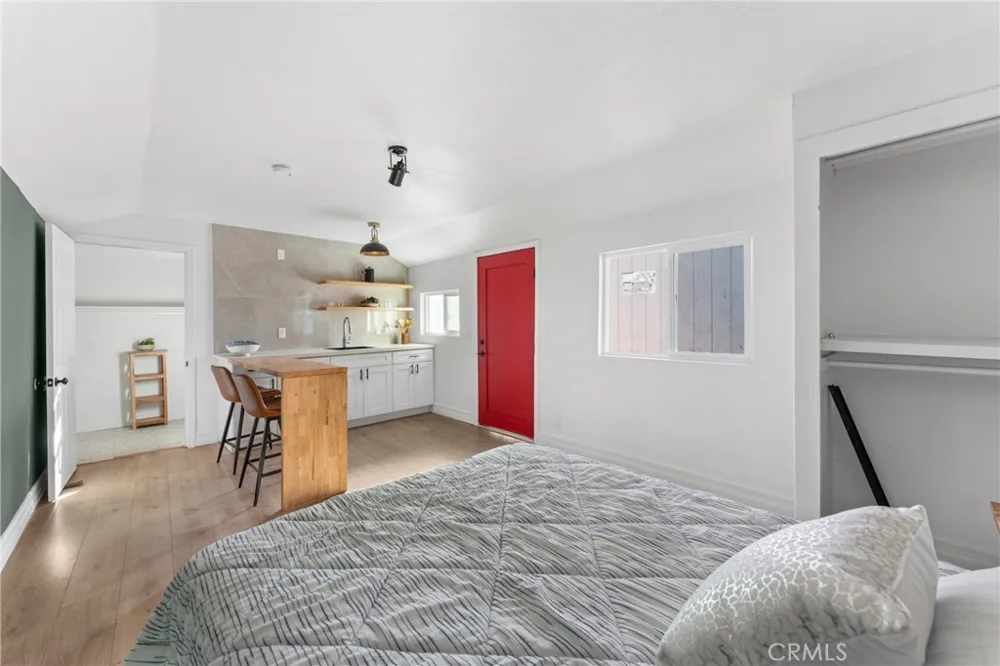 24511 4th San Bernardino, CA 92410