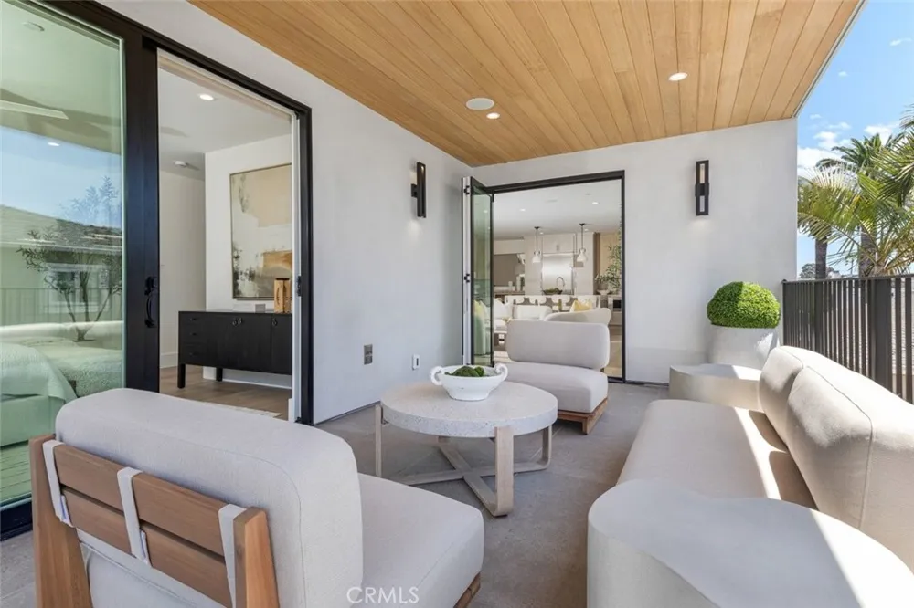 611 Marguerite #B Corona del Mar, CA 92625