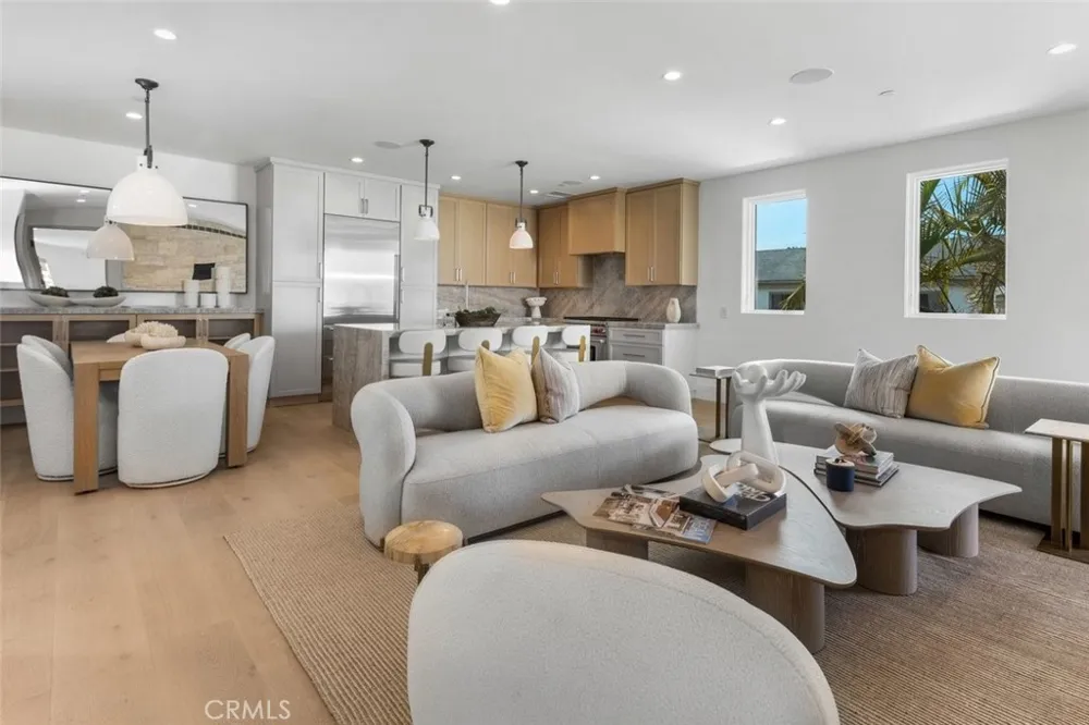 611 Marguerite #B Corona del Mar, CA 92625