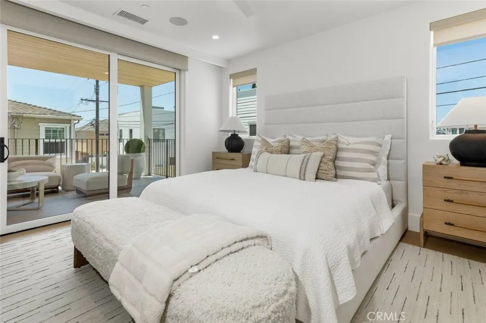 611 Marguerite #B Corona del Mar, CA 92625