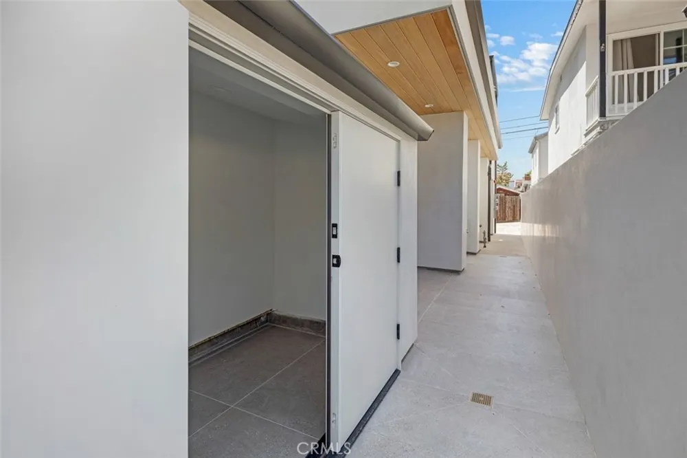 611 Marguerite #B Corona del Mar, CA 92625