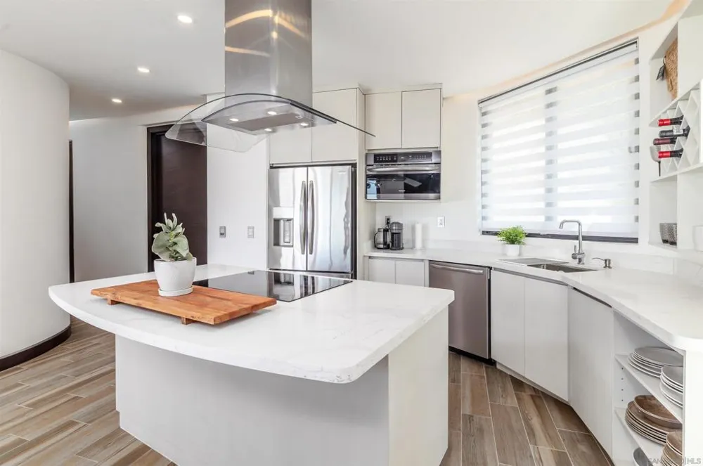101 Bahia Del Mar, CA 99999