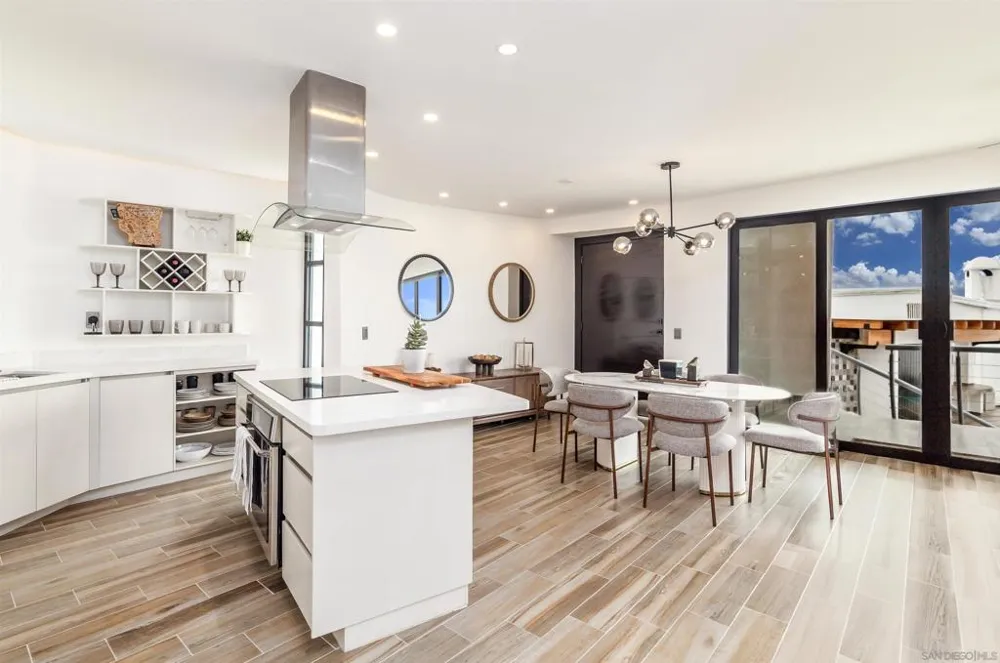 101 Bahia Del Mar, CA 99999