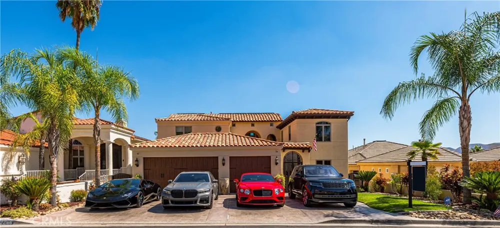 22166 W San Joaquin Drive W Canyon Lake, CA 92587