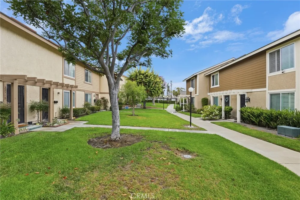 2971 Bradford #D Santa Ana, CA 92707