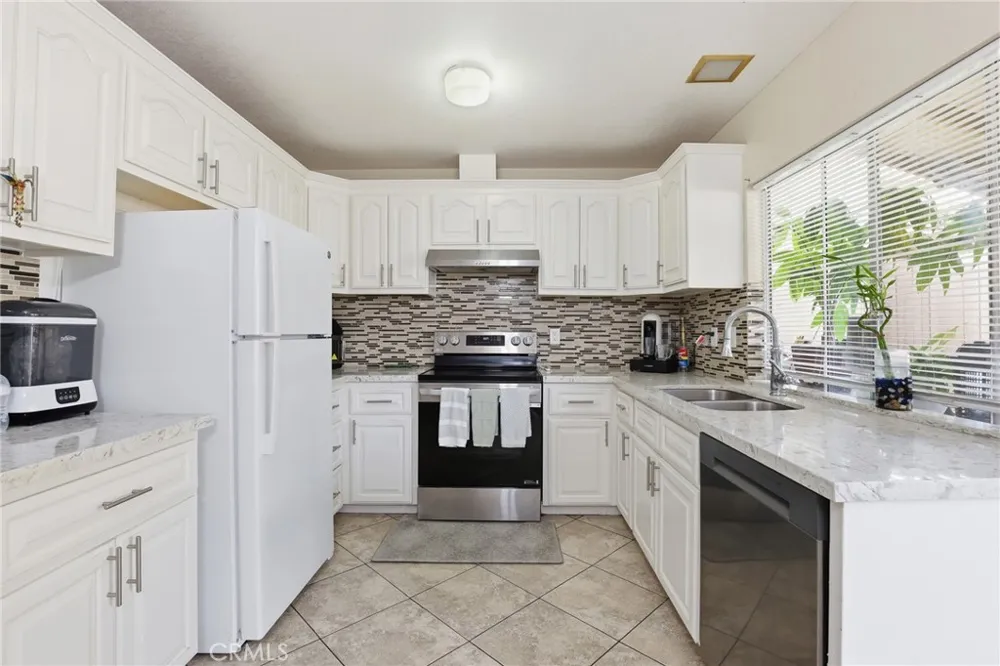 2971 Bradford #D Santa Ana, CA 92707