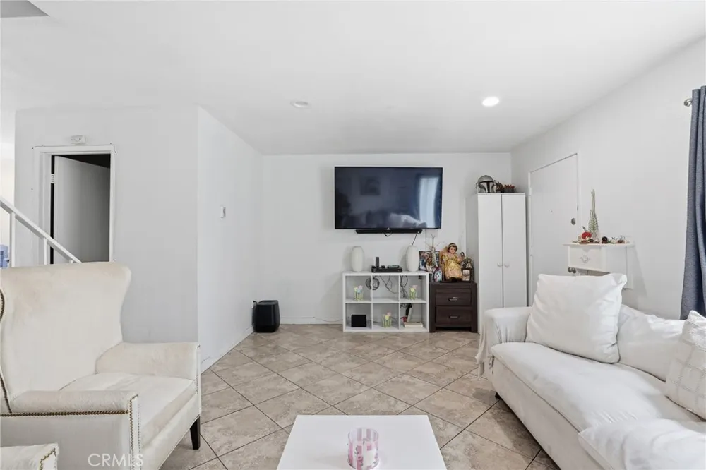 2971 Bradford #D Santa Ana, CA 92707