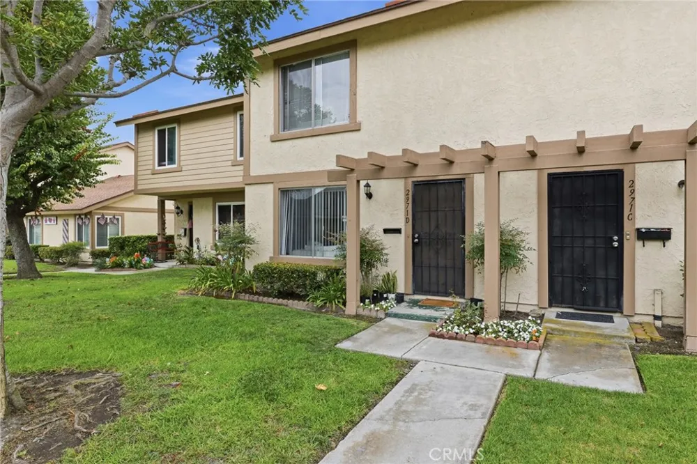 2971 Bradford #D Santa Ana, CA 92707