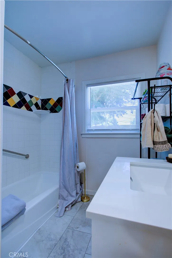 636 W 25th Merced, CA 95340