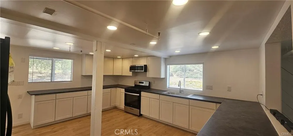2100 S State Hemet, CA 92543