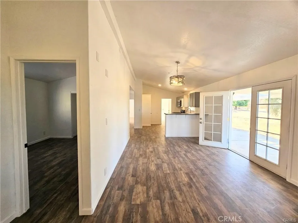 2100 S State Hemet, CA 92543