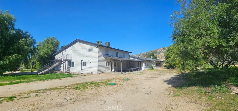 2100 S State Hemet, CA 92543