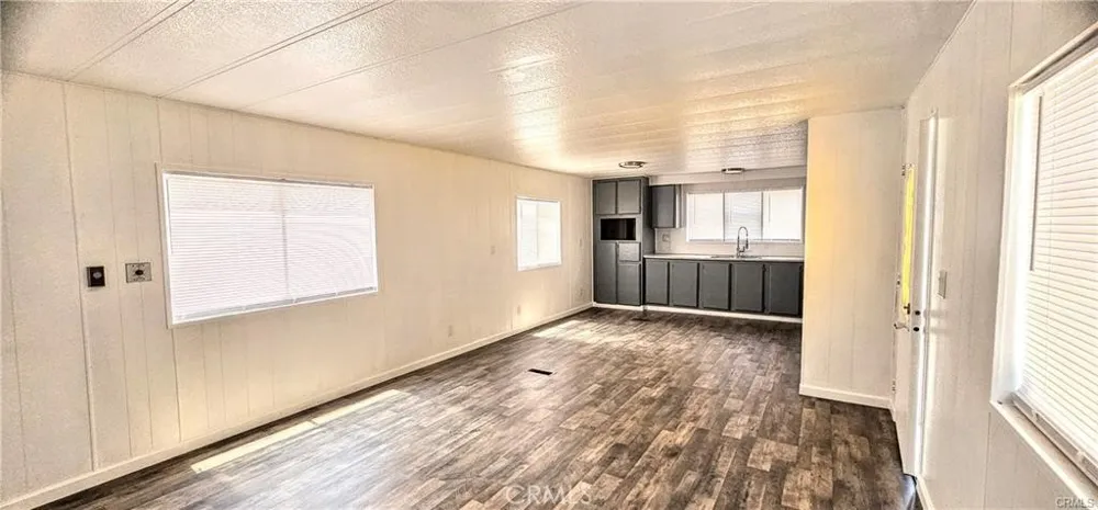2100 S State Hemet, CA 92543