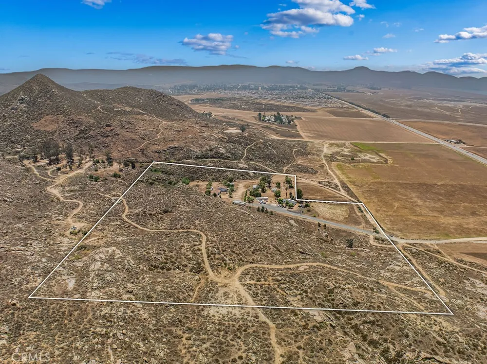 2100 S State Hemet, CA 92543