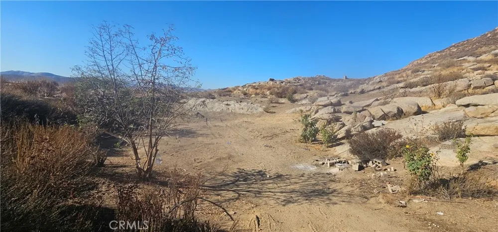 2100 S State Hemet, CA 92543