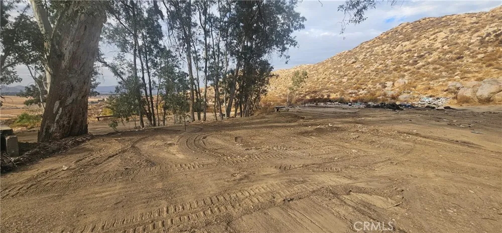 2100 S State Hemet, CA 92543