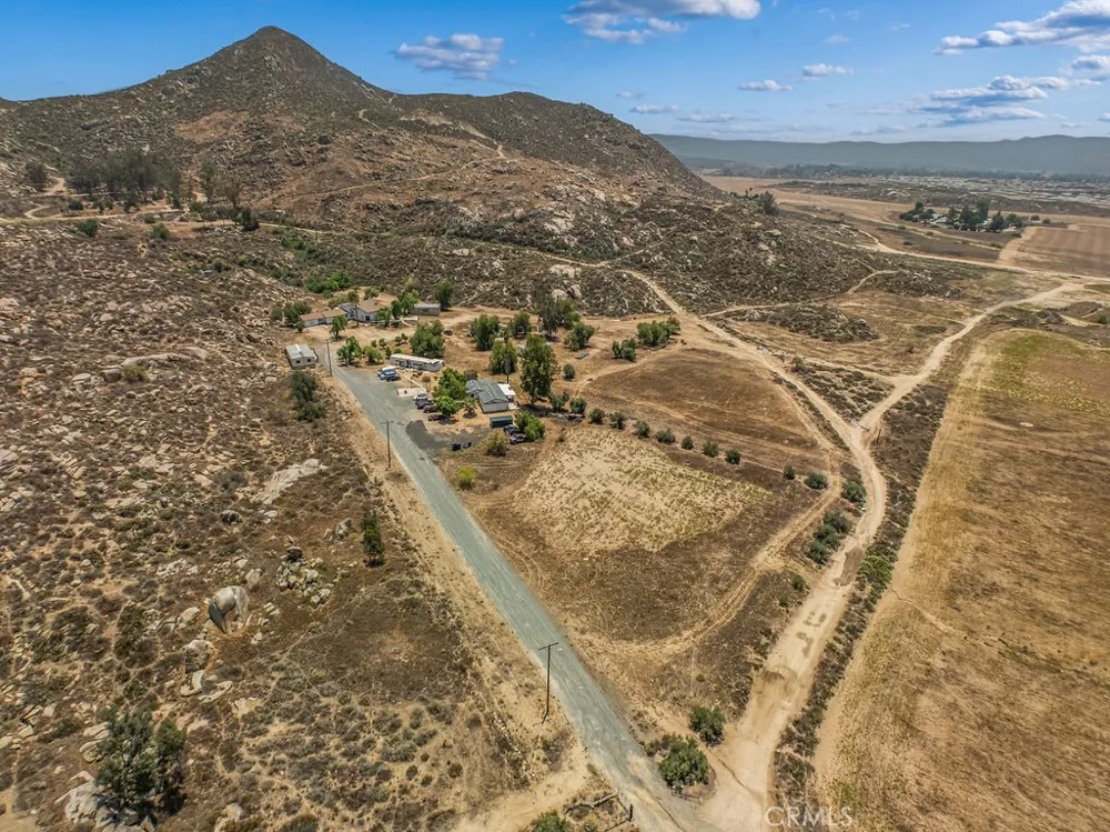 2100 S State Hemet, CA 92543