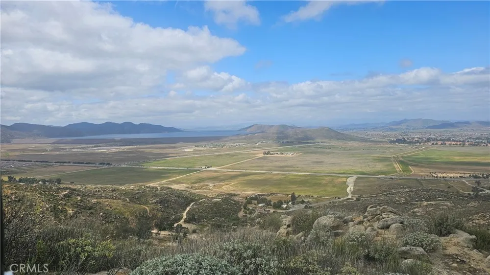 2100 S State Hemet, CA 92543