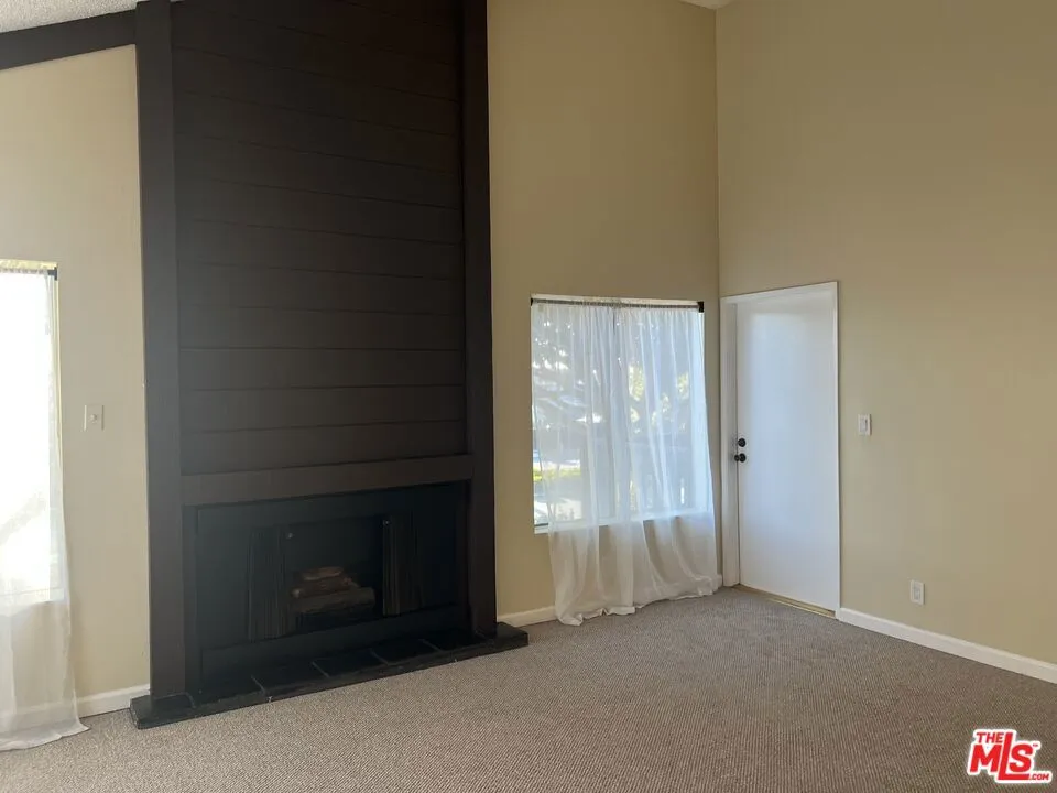 5045 Maytime Lane #119 Culver City, CA 90230