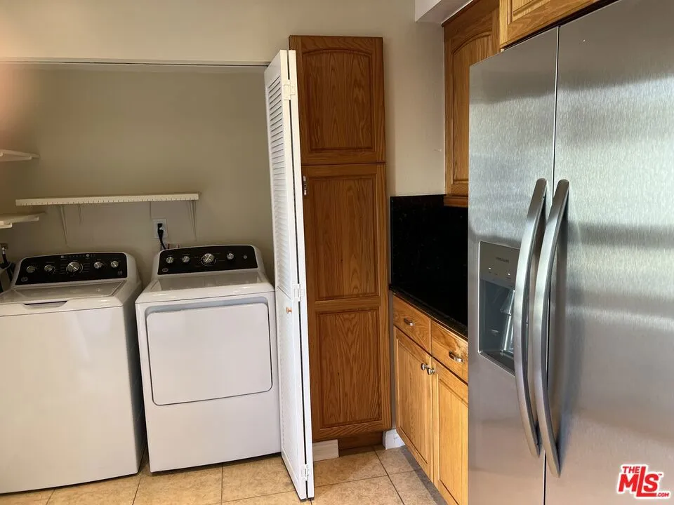 5045 Maytime Lane #119 Culver City, CA 90230