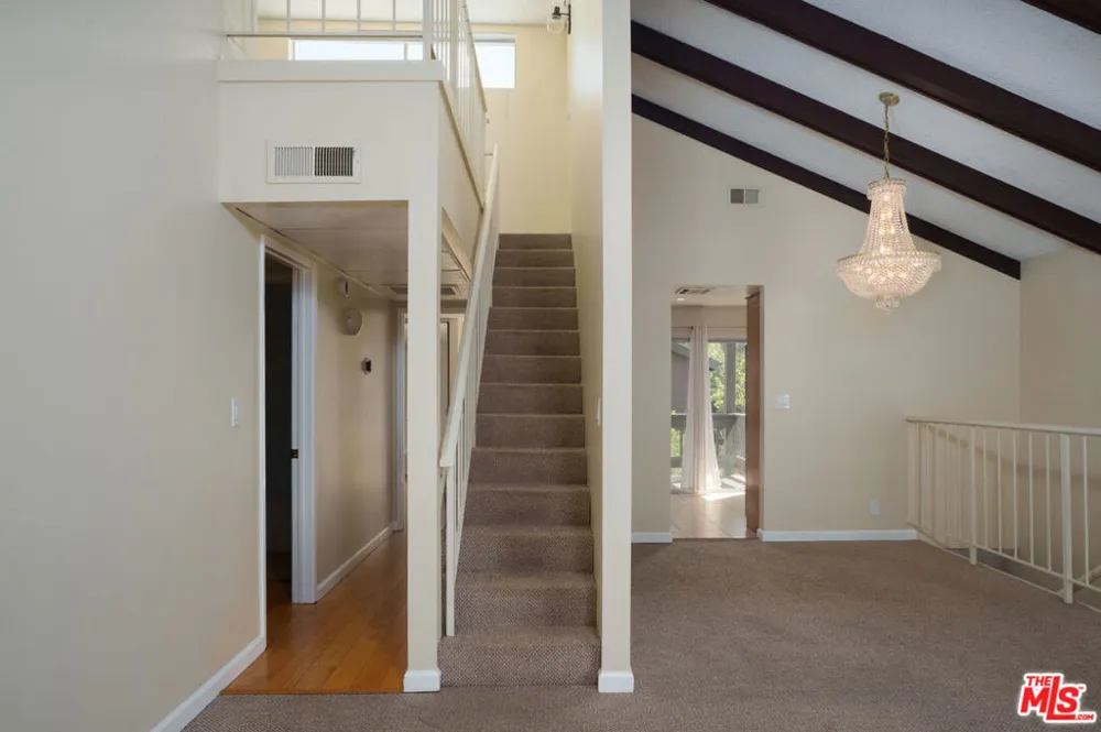 5045 Maytime Lane #119 Culver City, CA 90230